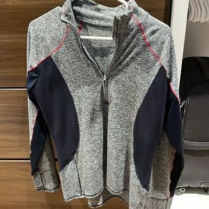 Athleta pullover size large
